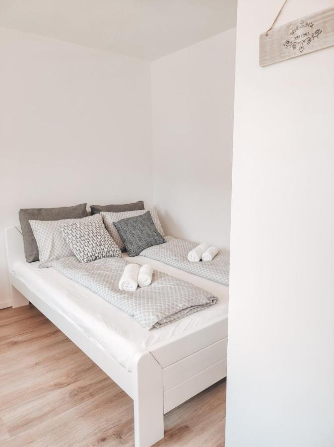 Studio Apartment Sanya Ljubljana Exterior photo